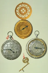 Taschenuhren, Tafel XXIX aus The Royal House of Stuart von William Gibb, veröffentlicht 1890